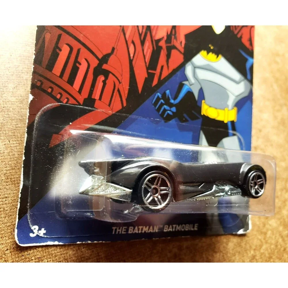 2014 Hot Wheels THE BATMAN BATMOBILE Black 75 YEARS OF BATMAN SERIES #03/08 1:64